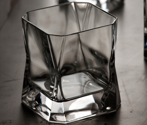 blade-runner-whisky-glass