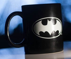 batman_glow_in_the_dark_mug