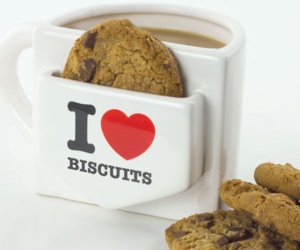 i-heart-biscuits-mug